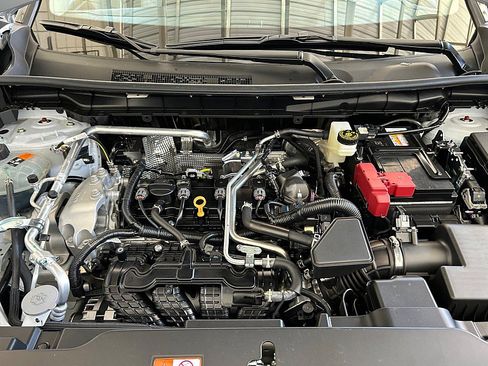 New 2025 Mitsubishi Outlander SE image 31