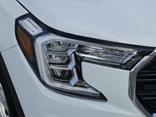Used 2024 GMC Terrain SLE FWD image 9