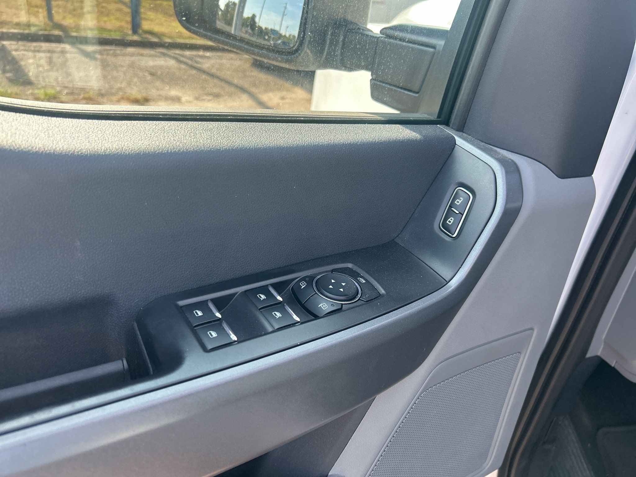 Used 2024 Ford F250 XLT AWD/4WD image 19