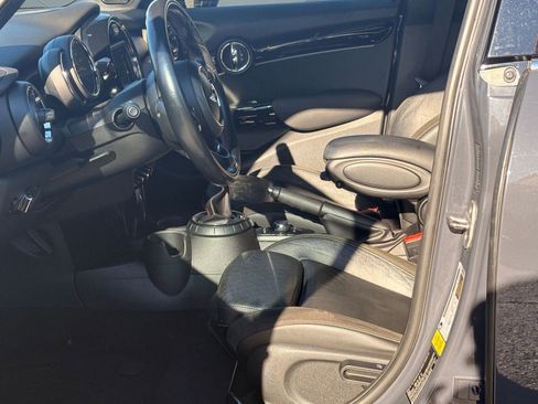 Used 2017 MINI Cooper S image 5