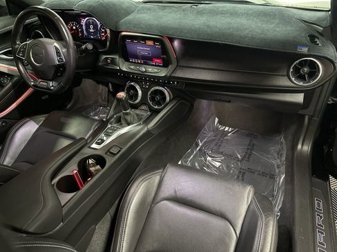 Used 2019 Chevrolet Camaro SS RWD image 12