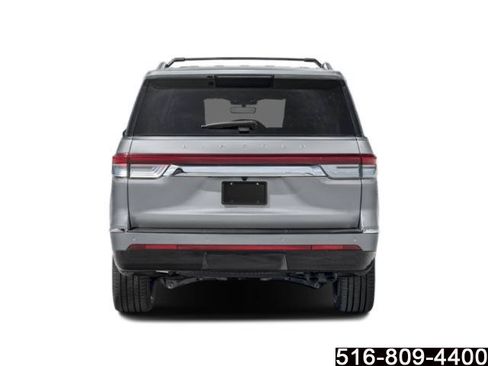 Used 2023 Lincoln Navigator Reserve AWD/4WD image 6