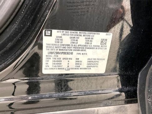 Certified 2023 Buick Envision Avenir image 33