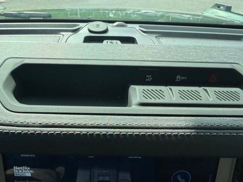 Used 2025 Ford Bronco Outer Banks AWD/4WD image 21