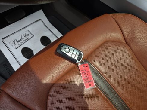 Used 2022 Ford F250 King Ranch w/ King Ranch Ultimate Package AWD/4WD image 46