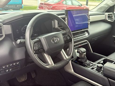 Used 2024 Toyota Tundra Limited AWD/4WD image 11