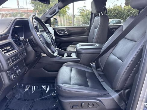 Used 2023 Chevrolet Suburban Z71 image 17