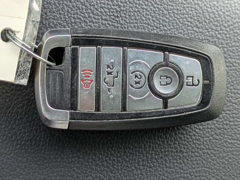 Used 2024 Ford F250 Lariat w/ Black Appearance Package AWD/4WD image 31