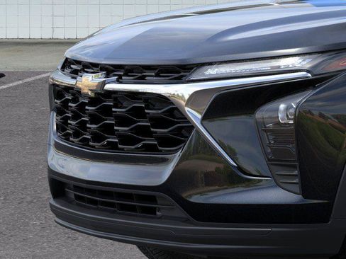 New 2026 Chevrolet Trax LS w/ LS Convenience Package FWD image 13
