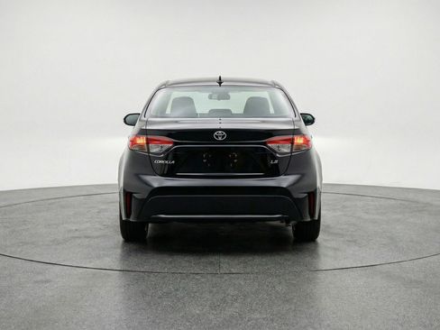 Used 2025 Toyota Corolla LE image 7