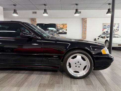 Used 2002 Mercedes-Benz SL 500 image 32