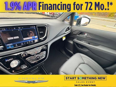 New 2026 Chrysler Pacifica Select image 38