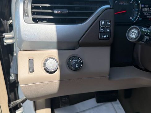 Used 2018 Chevrolet Tahoe LT AWD/4WD image 14