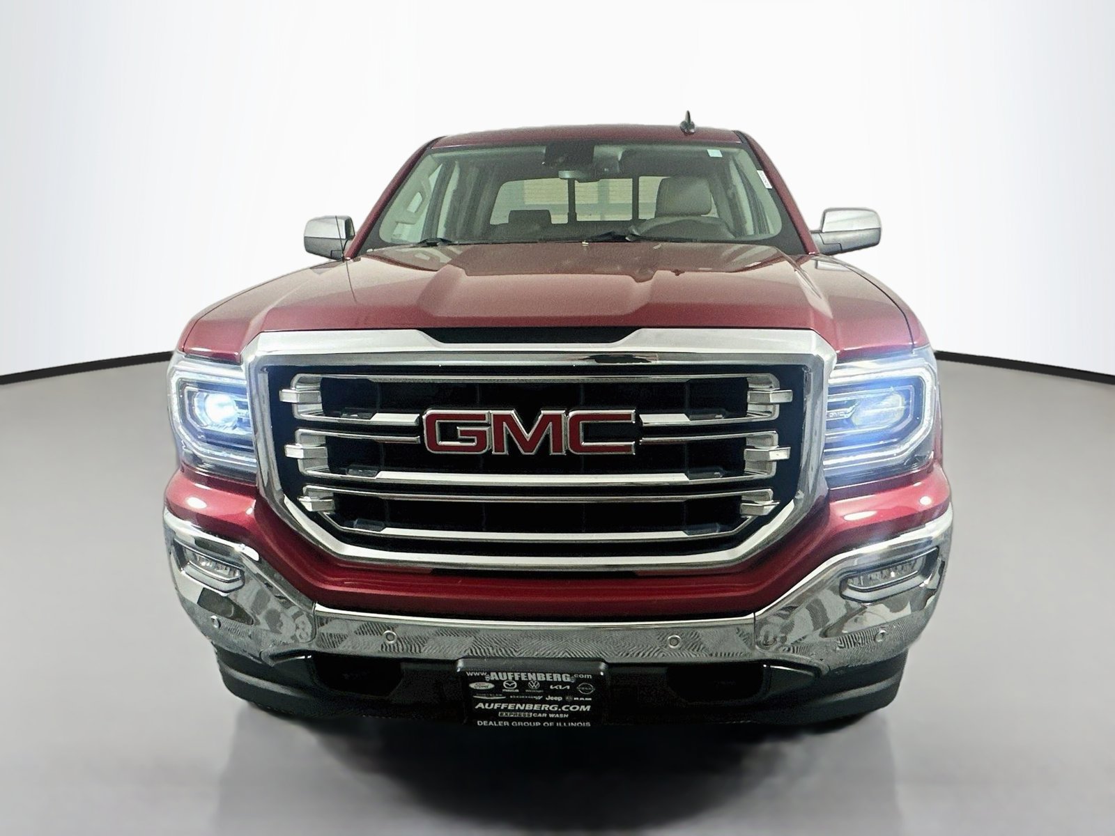 Used 2018 GMC Sierra 1500 SLT AWD/4WD image 2