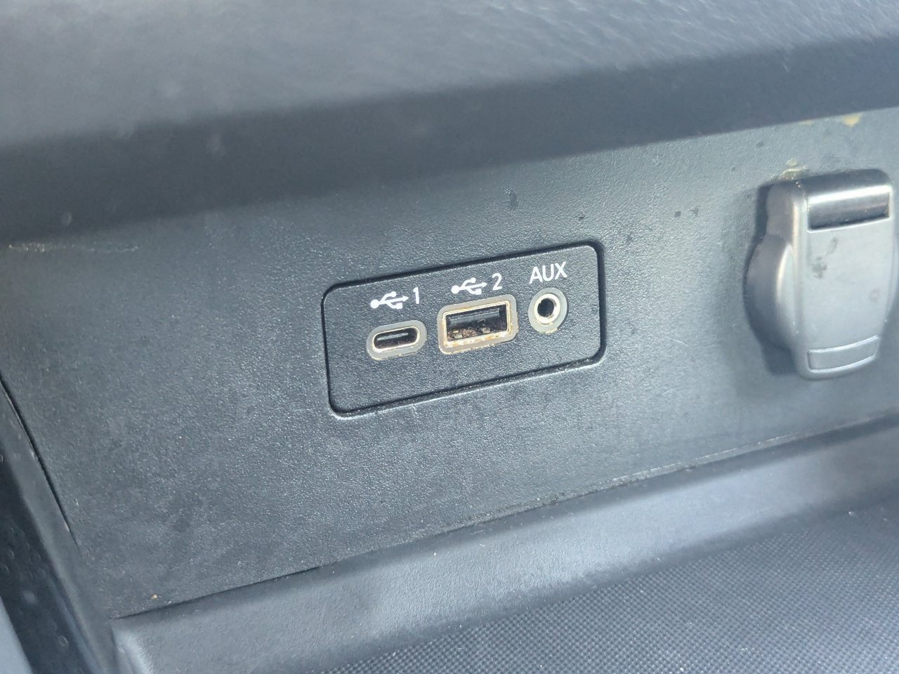 Used 2025 Nissan Altima 2.5 SR FWD image 37