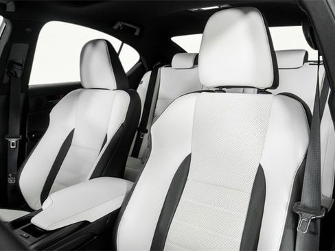 Used 2024 Lexus IS 500 image 2