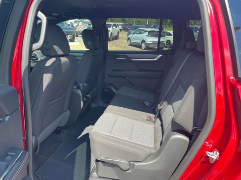 New 2026 GMC Acadia Elevation image 11