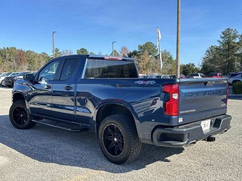 Used 2019 Chevrolet Silverado 1500 Custom w/ Custom Convenience Package image 9