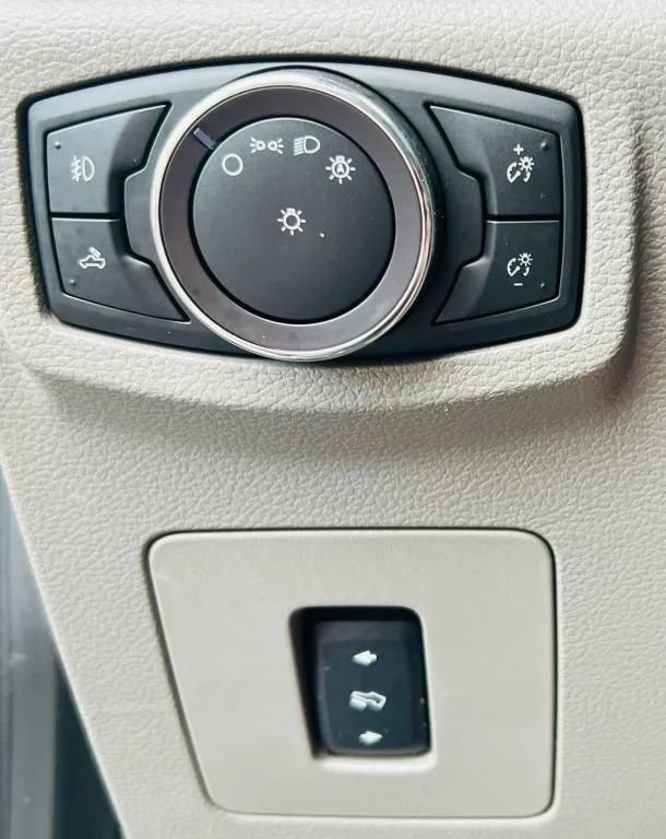 Used 2017 Ford F150 XLT w/ Equipment Group 302A Luxury AWD/4WD image 20