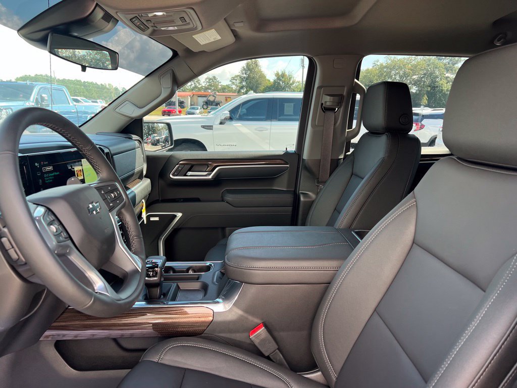New 2026 Chevrolet Silverado 1500 RST w/ Safety Package AWD/4WD image 12