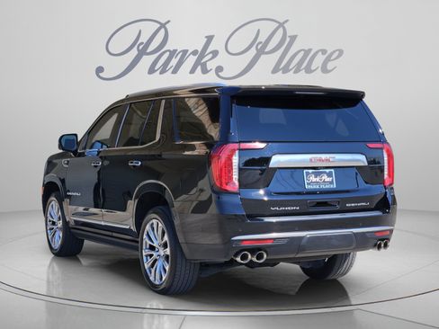 Used 2024 GMC Yukon Denali w/ Denali Reserve Package AWD/4WD image 3