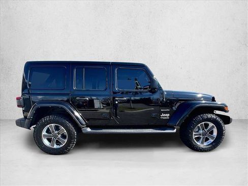 Used 2021 Jeep Wrangler Unlimited Sahara AWD/4WD image 5