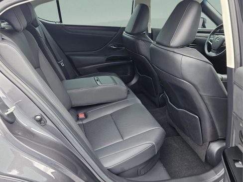 Used 2023 Lexus ES 300h w/ Premium Package FWD image 25
