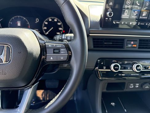 Certified 2025 Honda Pilot EX-L image 20