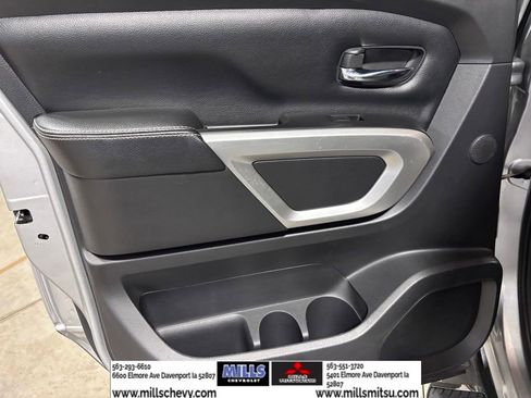 Used 2019 Nissan Titan PRO-4X w/ Pro-4x Utility Package image 11