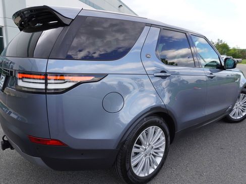 Used 2020 Land Rover Discovery SE AWD/4WD image 5