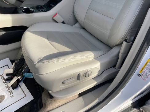 Used 2024 GMC Terrain Denali w/ Denali Premium Package image 16