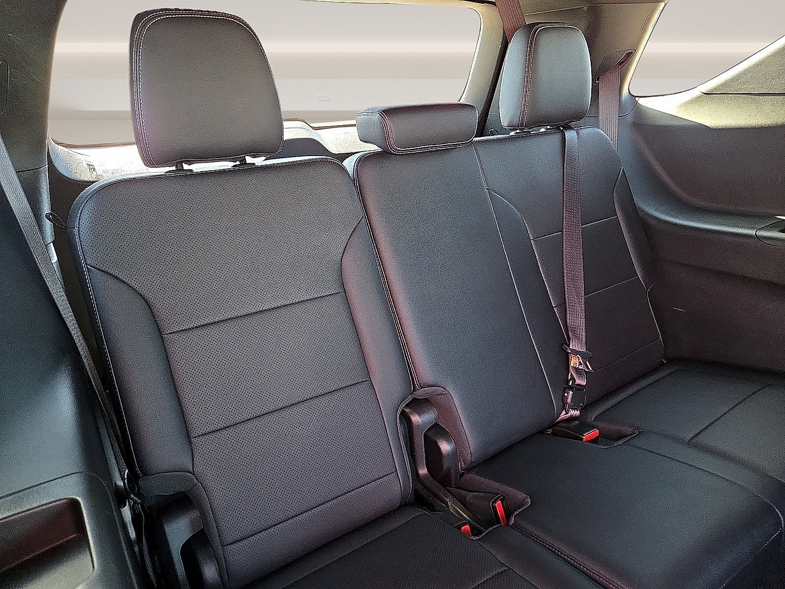 Used 2025 Chevrolet Traverse LT FWD image 10