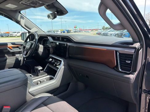 Used 2023 GMC Sierra 1500 Denali w/ Denali Reserve Package AWD/4WD image 24