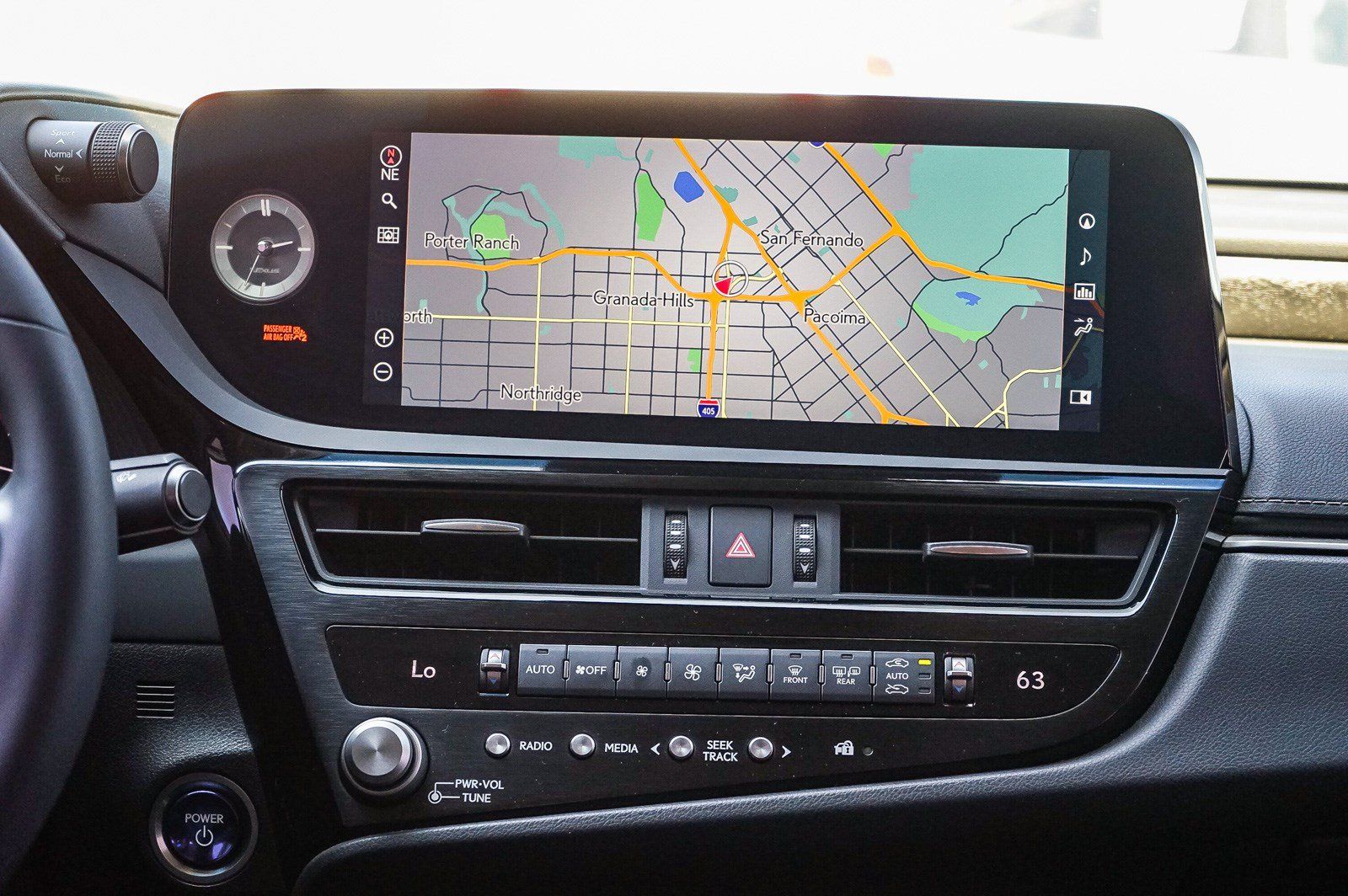 Used 2022 Lexus ES 300h w/ Premium Package FWD image 17