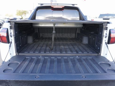 Used 2022 Hyundai Santa Cruz Limited image 25