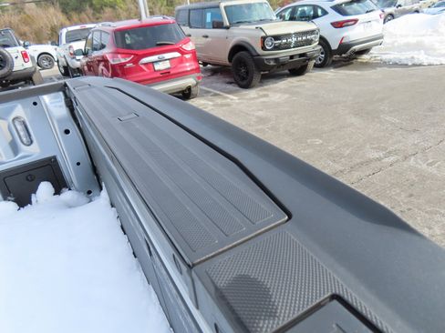 Used 2024 Ford F150 Lightning Lariat image 13