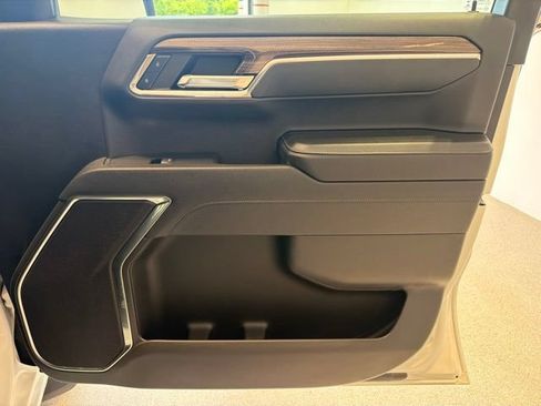 Certified 2023 Chevrolet Silverado 1500 RST w/ Z71 Off-Road Package AWD/4WD image 12