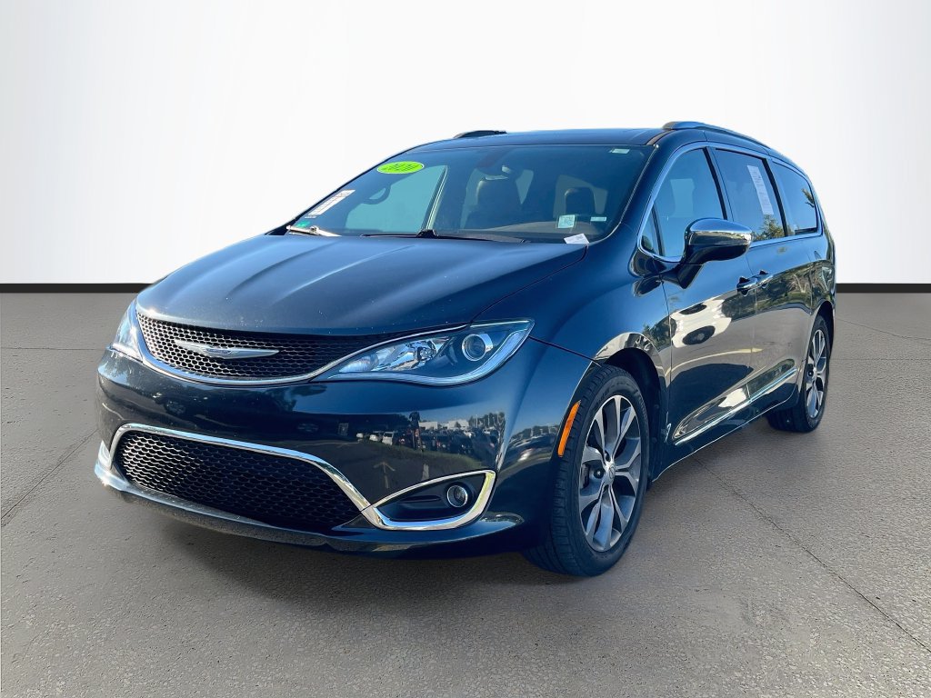 Used 2020 Chrysler Pacifica Limited FWD image 3