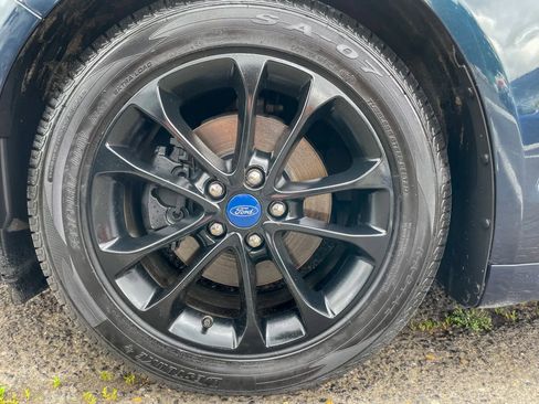 Used 2020 Ford Fusion SE FWD image 43