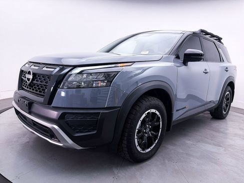 Used 2024 Nissan Pathfinder Rock Creek AWD/4WD image 11