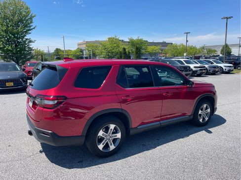 Used 2023 Honda Pilot EX-L image 6