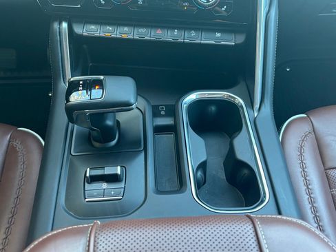 Used 2023 GMC Sierra 1500 Denali Ultimate image 5