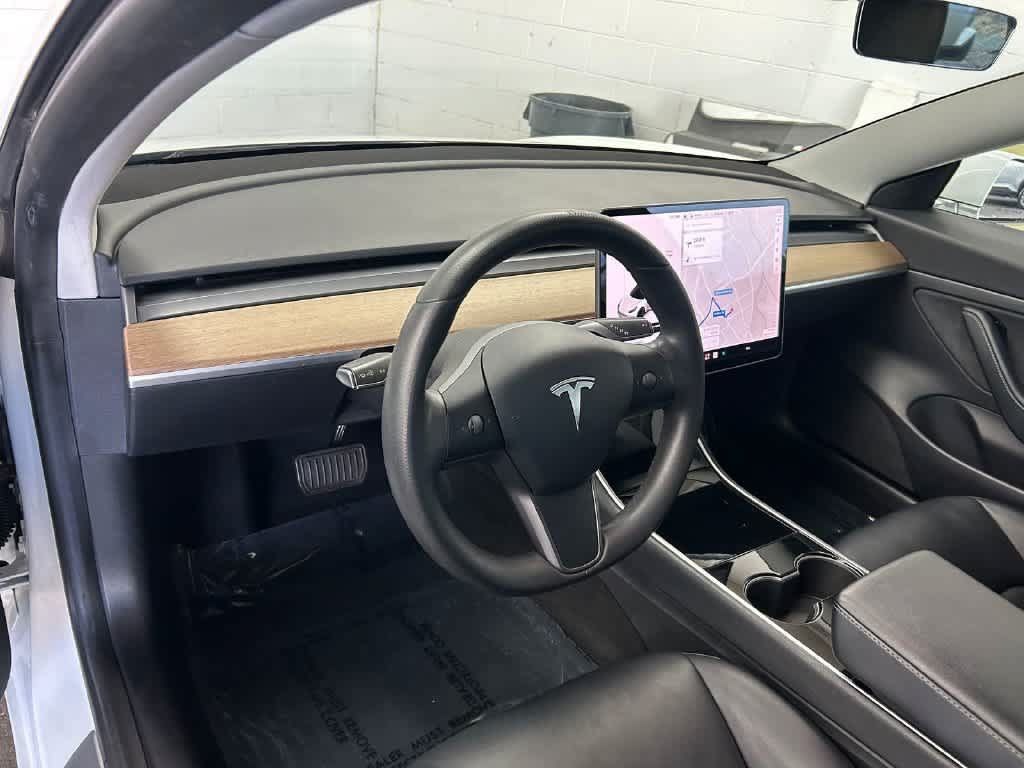 Used 2020 Tesla Model 3 RWD image 2