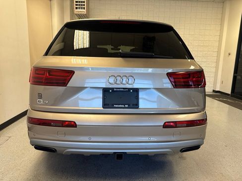 Used 2019 Audi Q7 3.0T Prestige w/ Prestige Package AWD/4WD image 21