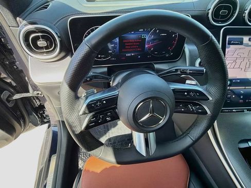 Used 2023 Mercedes-Benz GLC 300 image 40