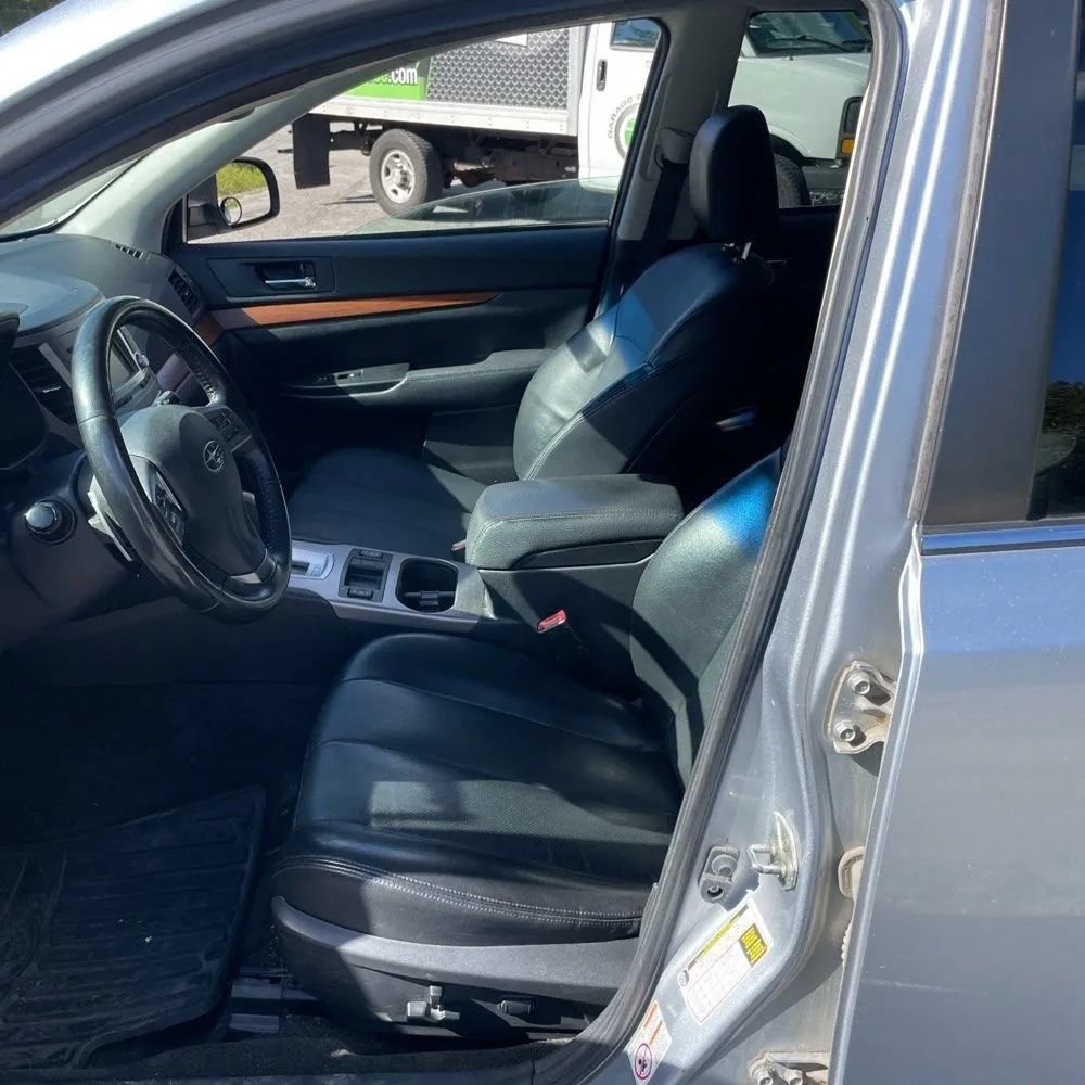 Used 2013 Subaru Outback 2.5i Limited AWD/4WD image 22