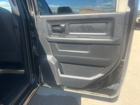 Used 2012 RAM 2500 ST w/ Chrome Appearance Group AWD/4WD image 16