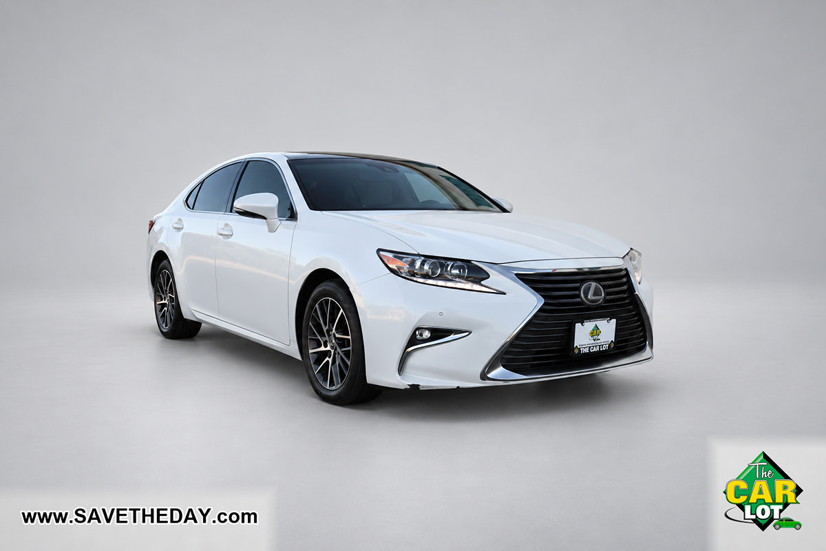 Used 2017 Lexus ES 350 w/ Navigation System Package FWD image 10