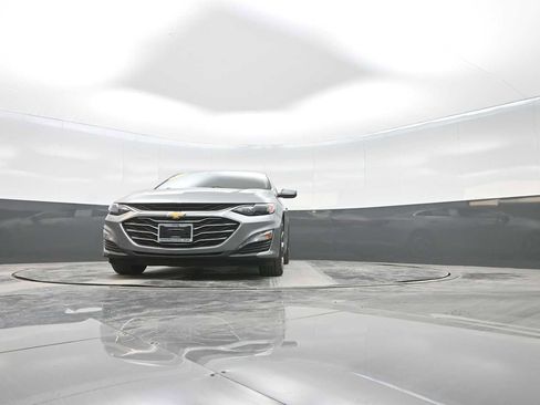 Used 2023 Chevrolet Malibu LT image 38