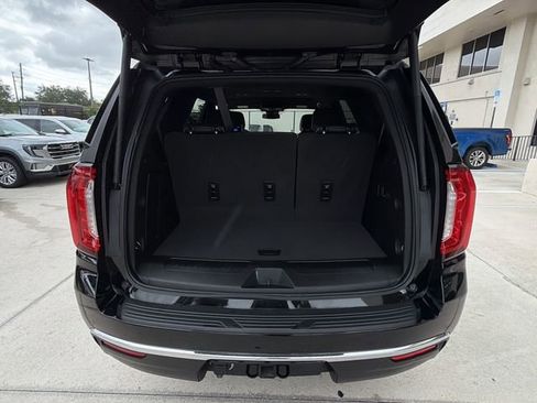 Certified 2023 GMC Yukon SLT w/ SLT Luxury Package RWD image 32